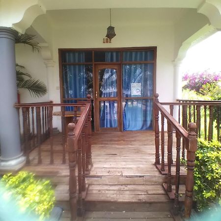 Hotel In Ras นูงวี ภายนอก รูปภาพ