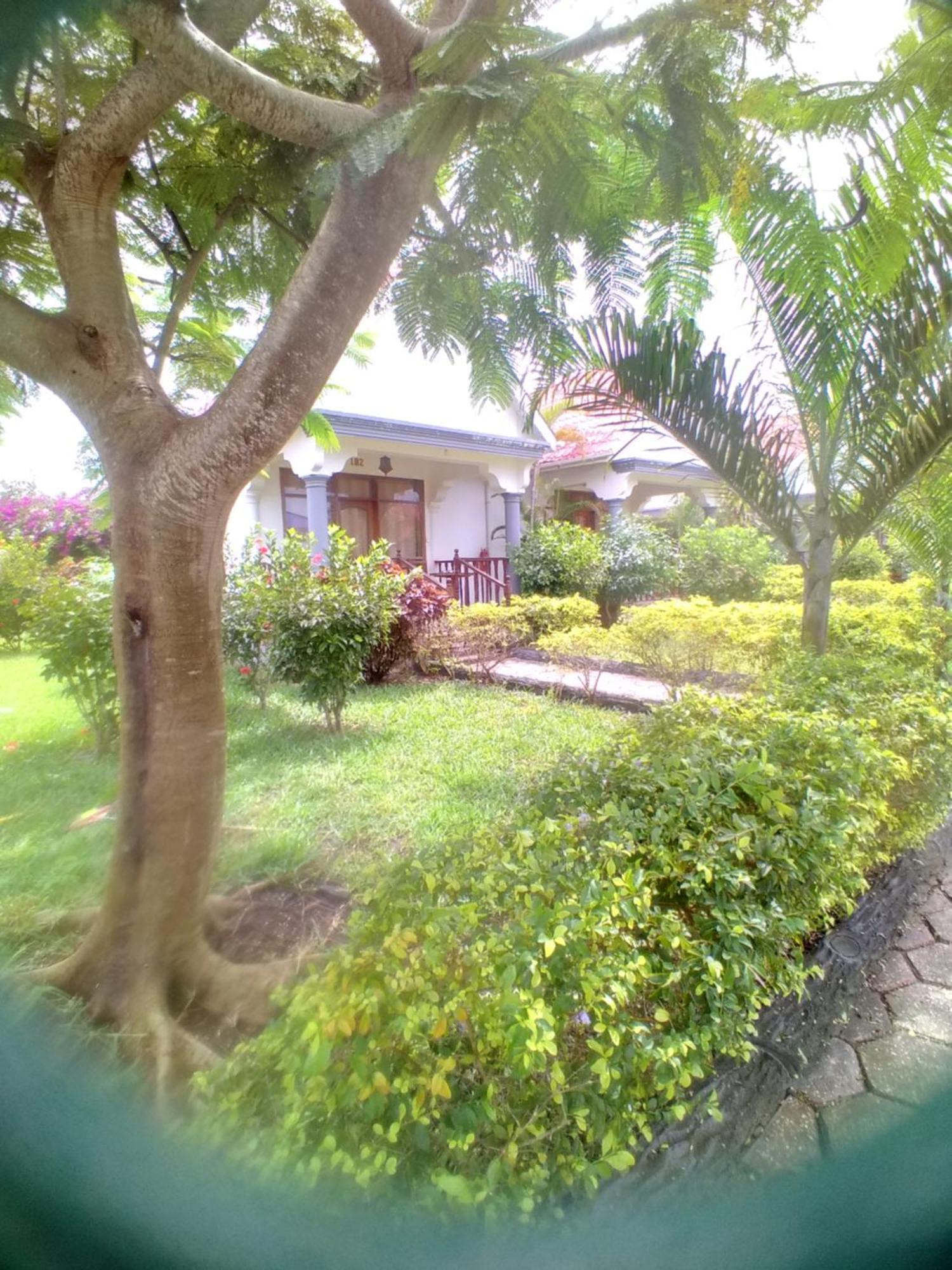 Hotel In Ras นูงวี ภายนอก รูปภาพ