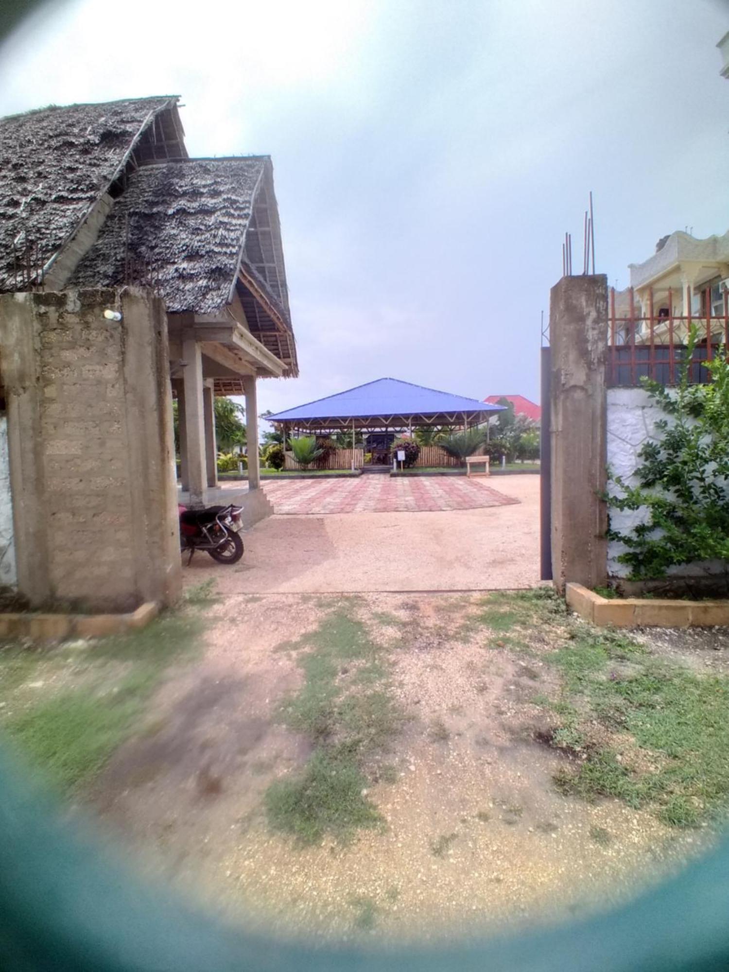 Hotel In Ras นูงวี ภายนอก รูปภาพ